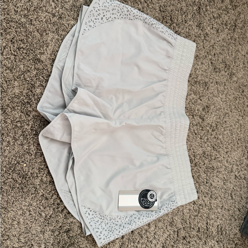 Mondetta Light Gray Athletic Shorts with Elastic Waistband